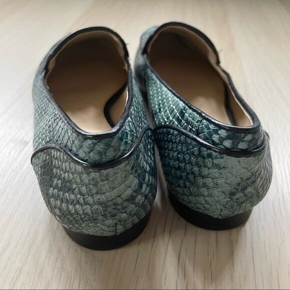 Vince Camuto Kallassa Bluestone Snake Print Leather Loafer size 5.5M shoes - Picture 7 of 10